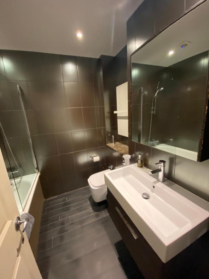 Апартаменти Beautiful Modern Studio In High Street Kensington Лондон Екстер'єр фото