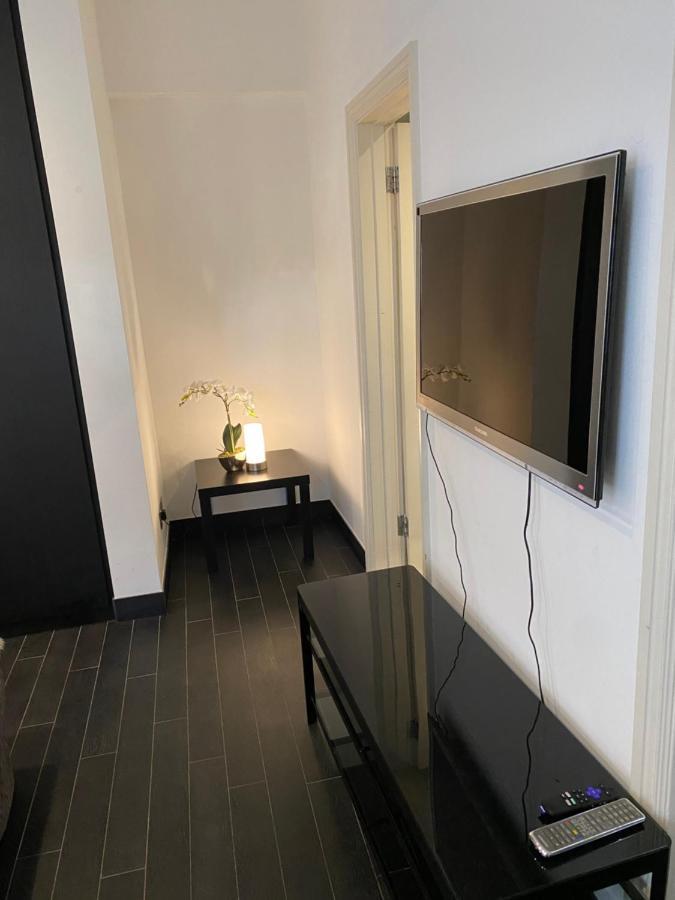 Апартаменти Beautiful Modern Studio In High Street Kensington Лондон Екстер'єр фото