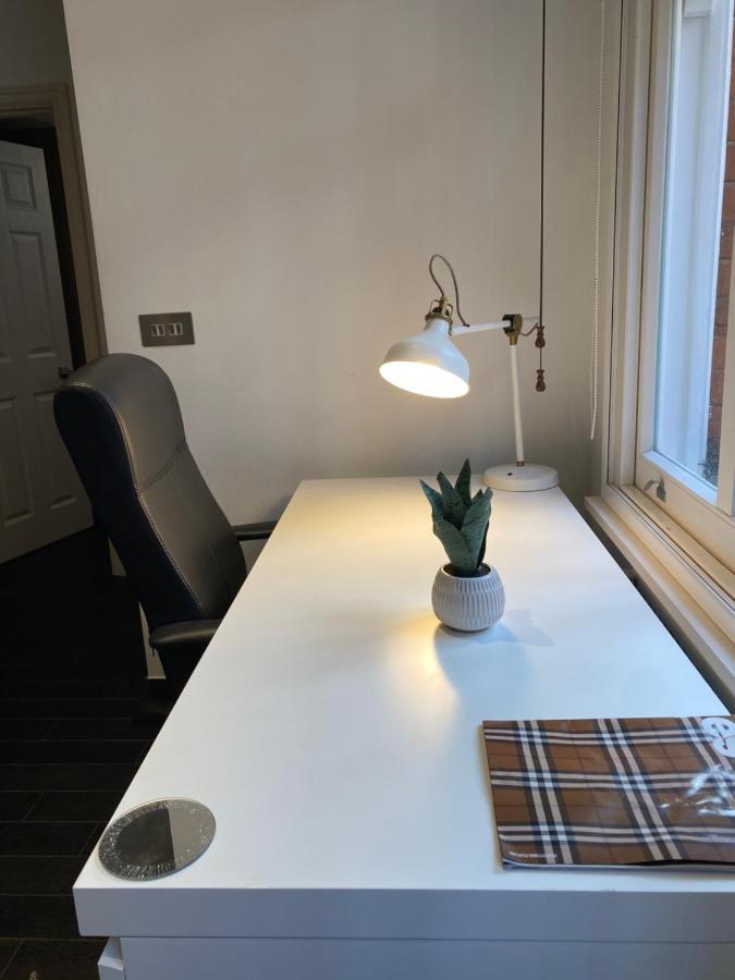 Апартаменти Beautiful Modern Studio In High Street Kensington Лондон Екстер'єр фото